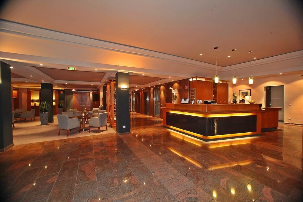 Parkhotel Berghoelzchen Hildesheim Interior foto